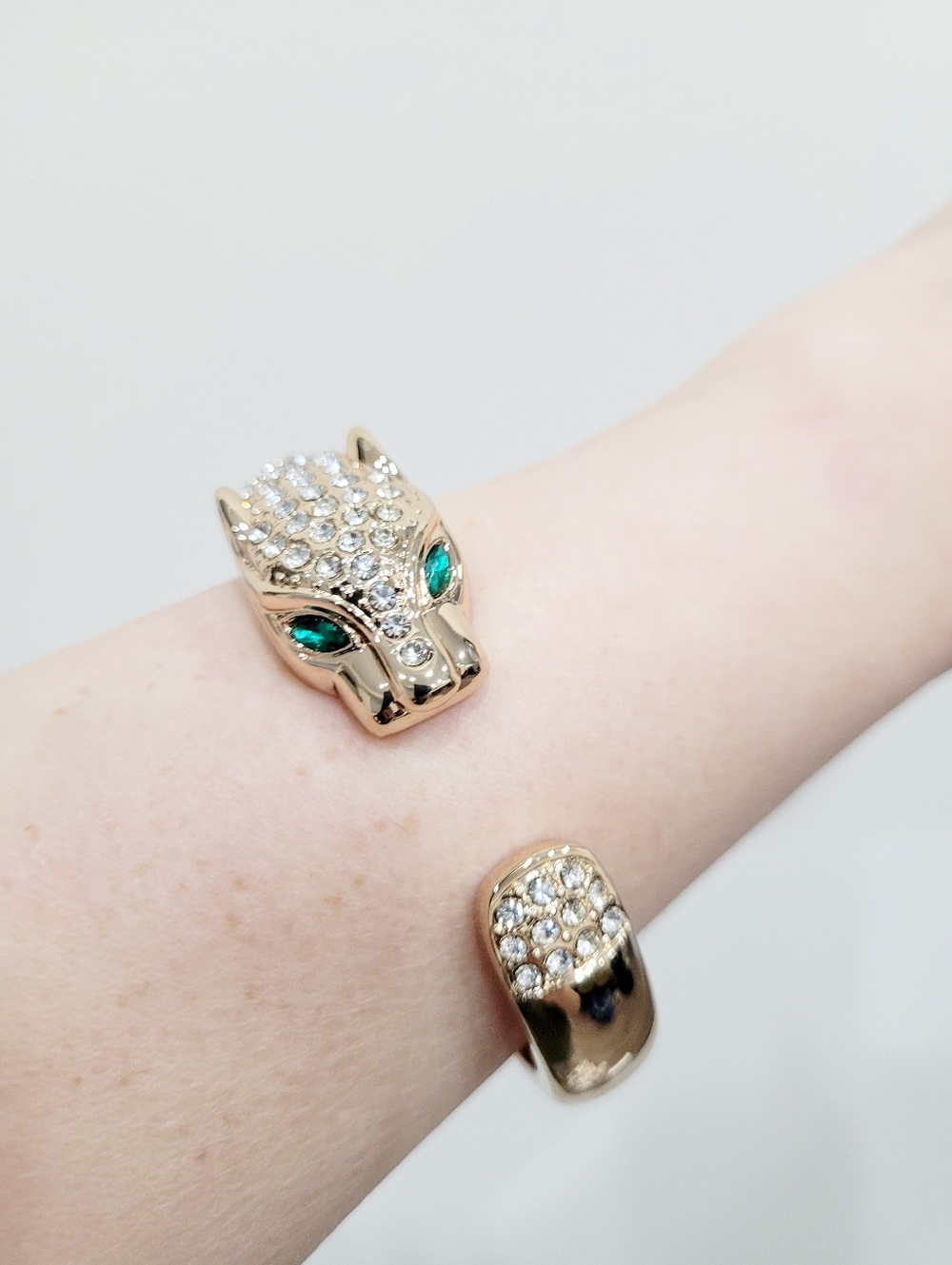 Brand New Gold Tone Tiger Head Stainless Bangle Bracelet
